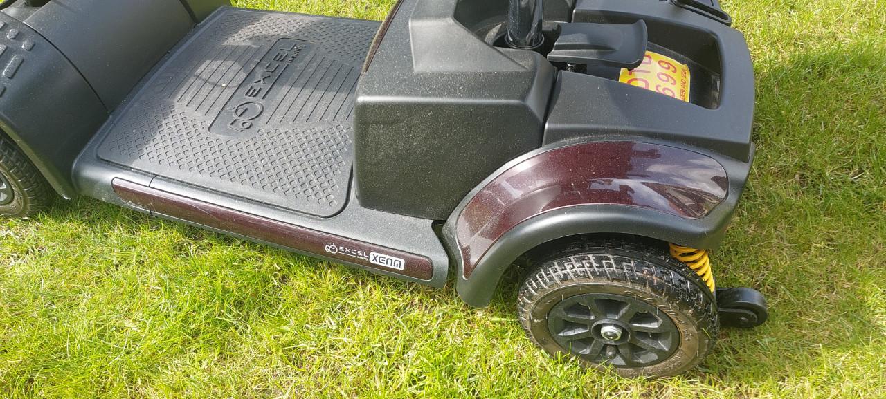 Scootmobiel Excel Xena 4 wiels , demontabel.