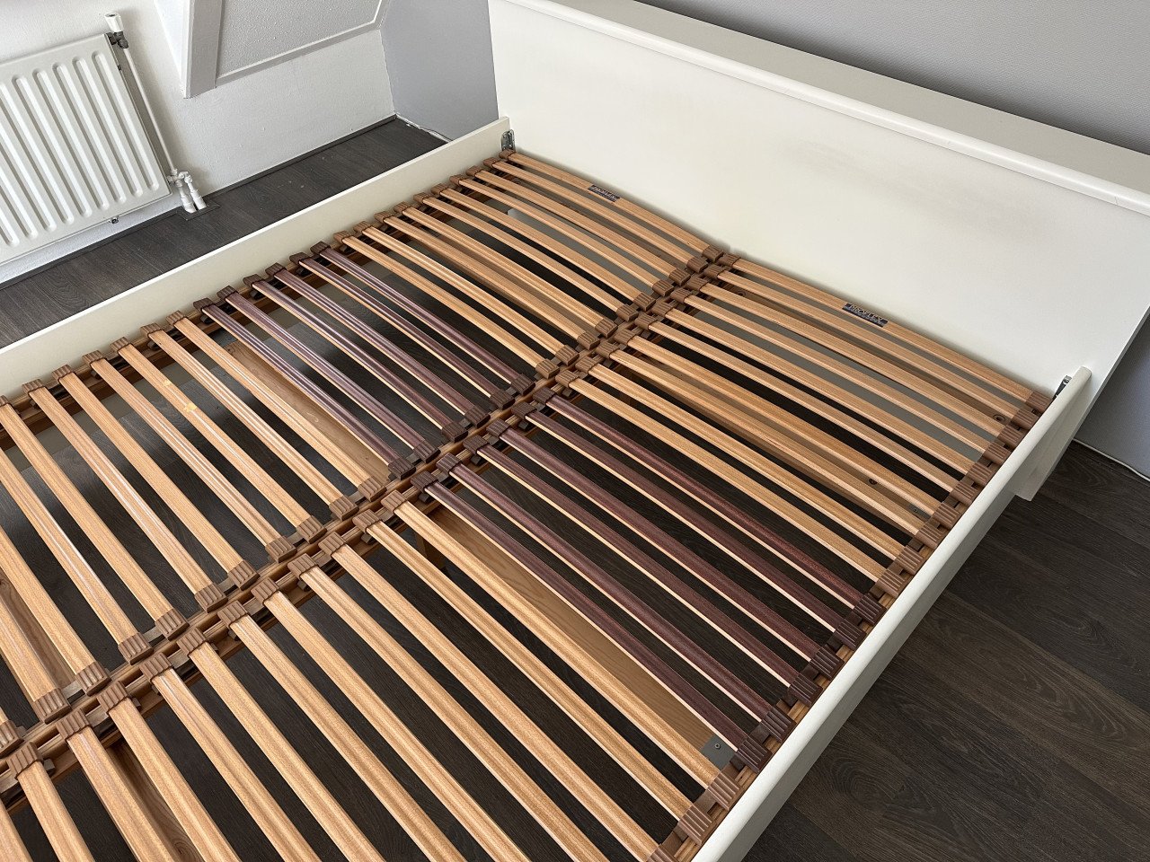 Bed (ombouw en lattenbodems)