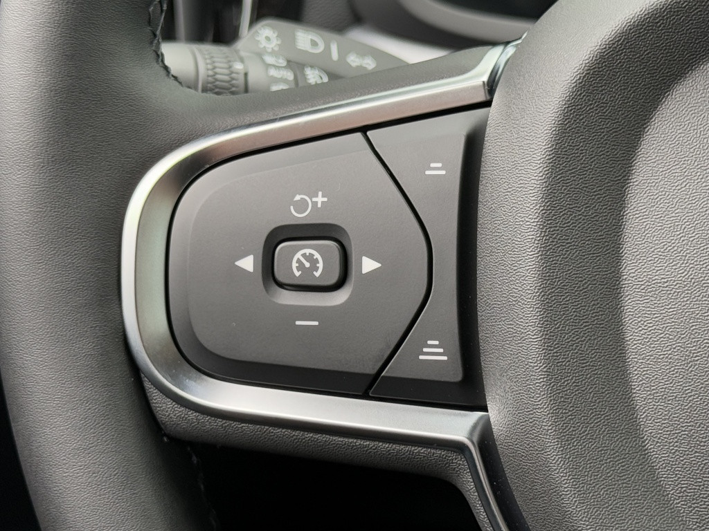Volvo V60 b3 aut7 163pk essential ed| adap.cruise| camera| stoel.verw