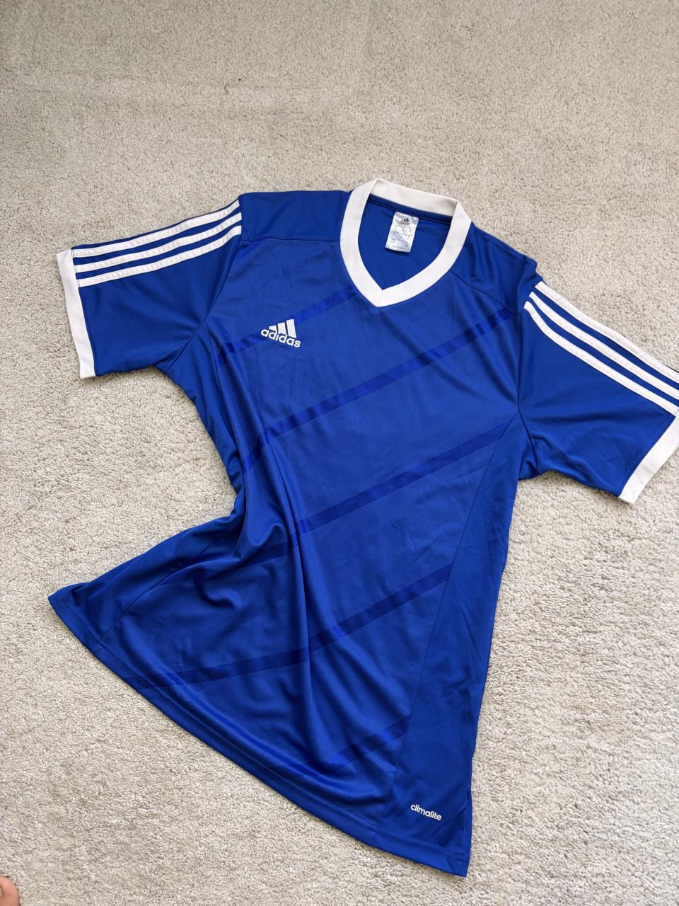 Adidas voetbal shirt maat L