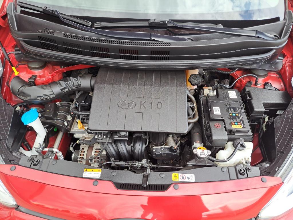 Hyundai I 10 1.0i comfort | navi | cruise control | park sensor achter |