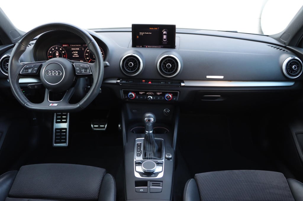 Audi A3 limousine 35 tfsi cod advance sport s-line 150pk s-tronic