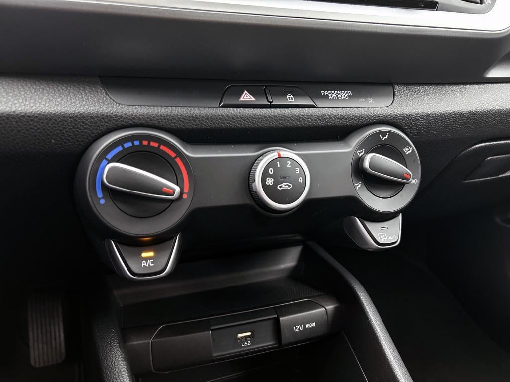 Kia Stonic 1.0 t-gdi mhev dynamicline airco | camera | cruise control