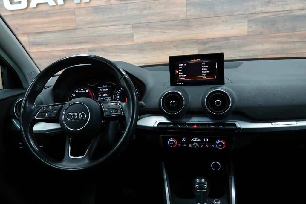 Audi Q2 30 tfsi sport | acc | led | pdc | parkassist |