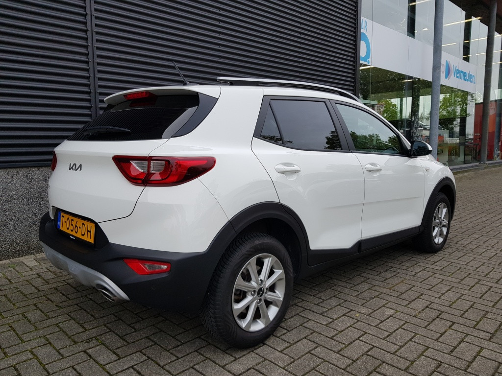 Kia Stonic mhev dynamicline 100pk