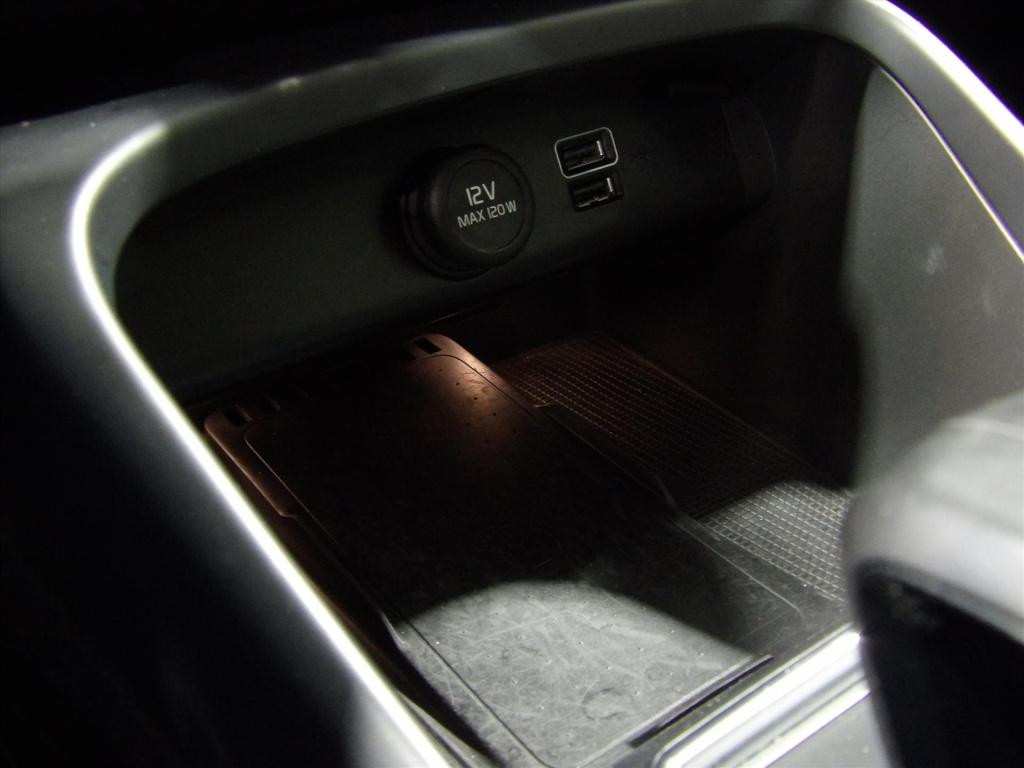 Volvo XC40 t4 plug-in hybrid 211pk aut core bright