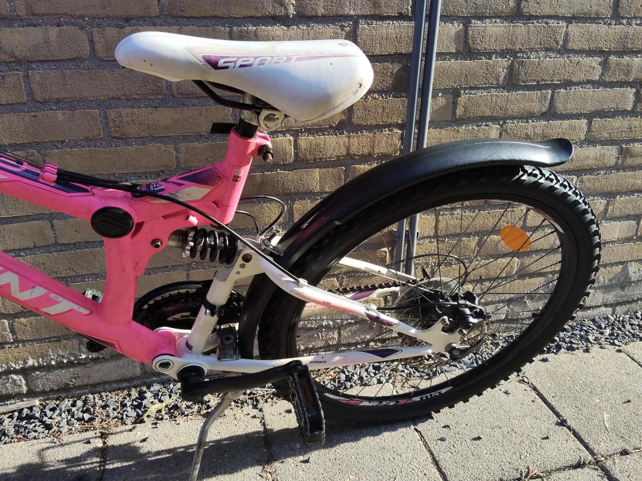 Te koop 24 inch meisjes mountainbike