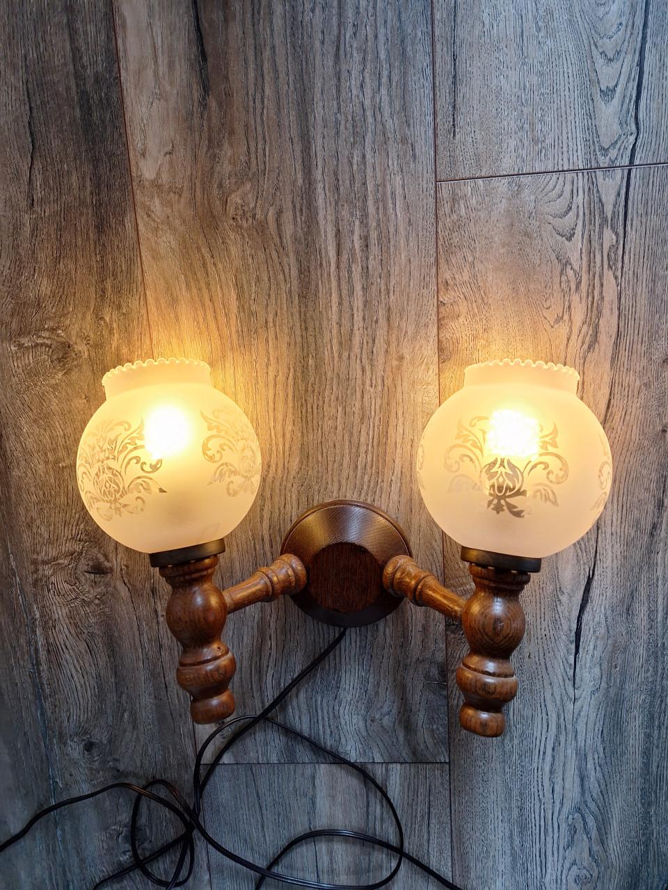 Arm-wandlamp. Vintage item