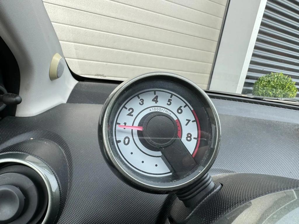 Toyota Aygo 1.0-12v aspiration green