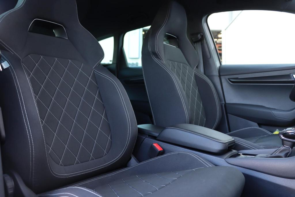 Skoda Karoq 1.5 tsi act sportline business 150pk dsg7