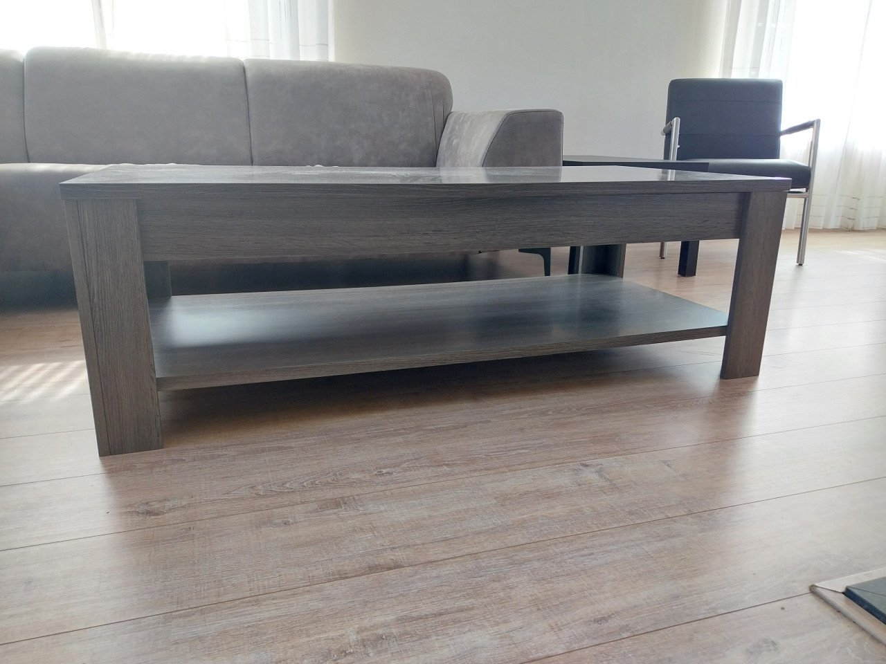Salontafel  grijs met houtnerf motief