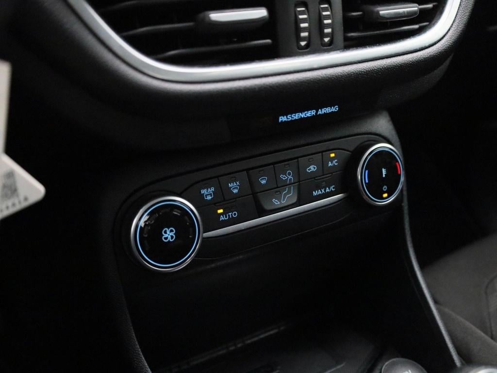 Ford Fiesta 1.0 ecoboost hybrid titanium | climate control | cruise control