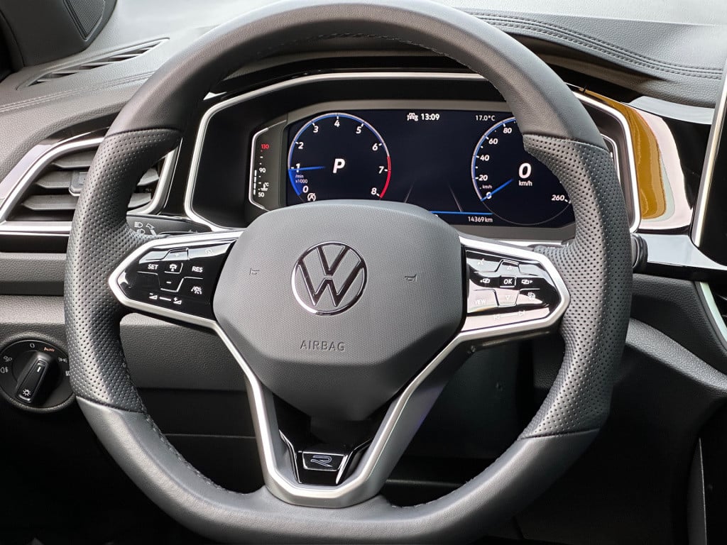 Volkswagen T-roc 1.5 tsi 150pk dsg r-line | camera | carplay | dode hoek | 