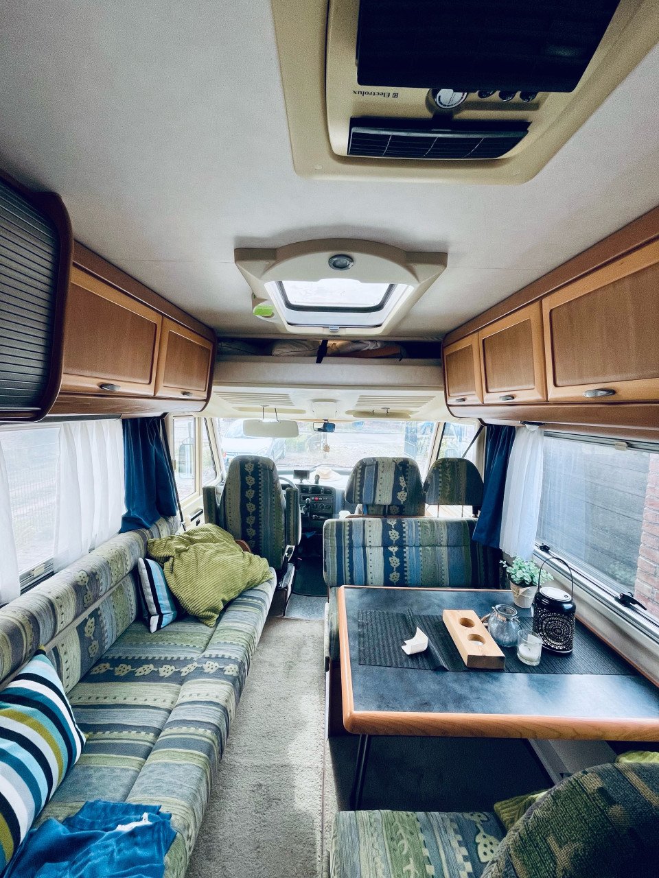 Hymer B544 camper