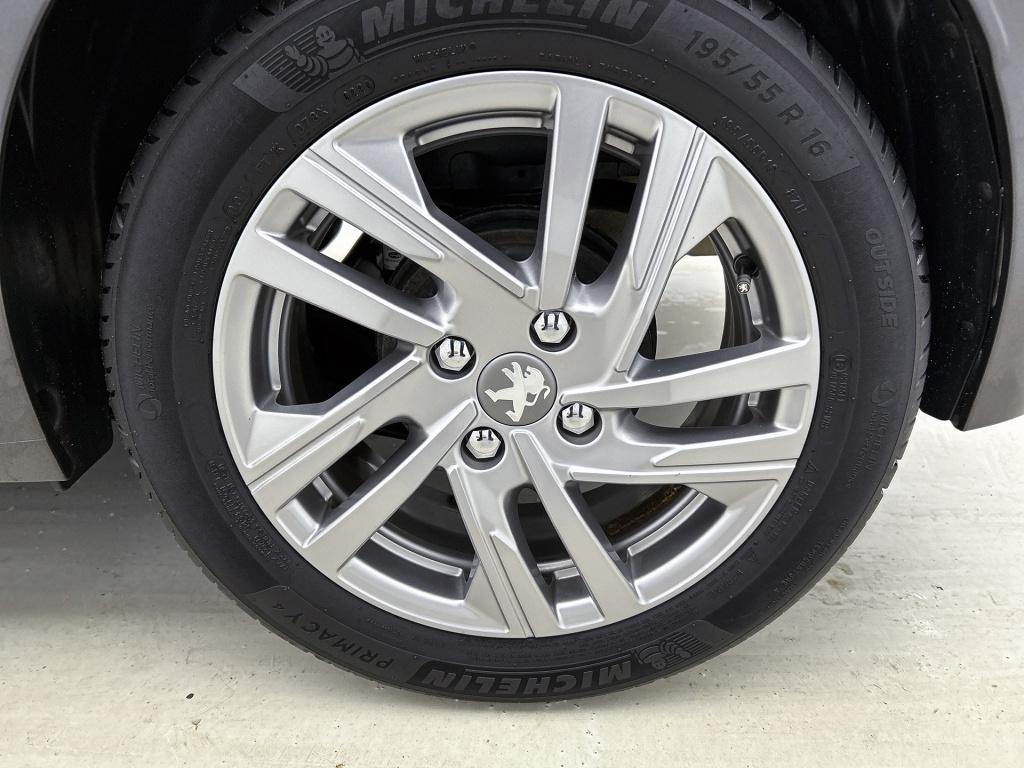 Peugeot 208 75 pk like | rijklaar