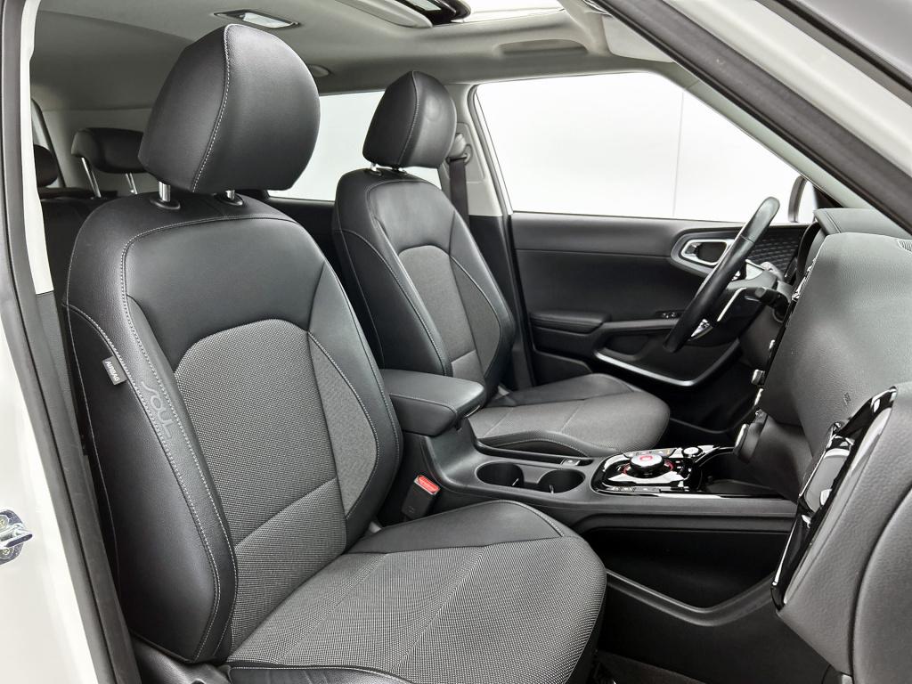 Kia E-soul dynamicplusline 64 kwh stoel/stuurverwarming | trekhaak |