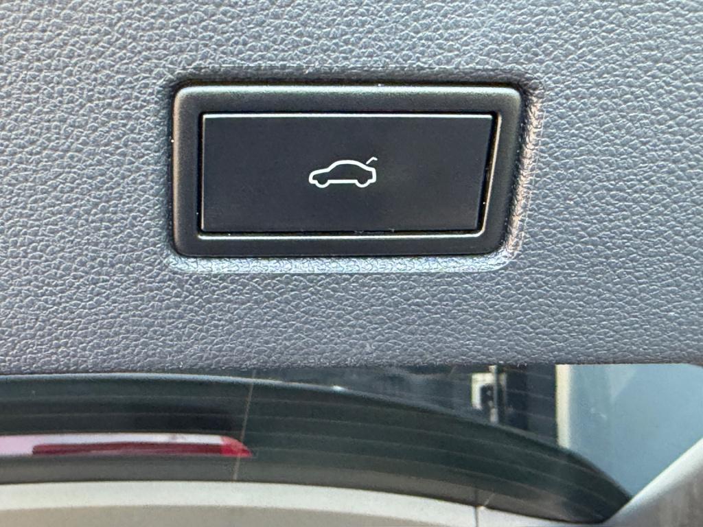 Volkswagen T-roc 1.5 tsi 150pk dsg 2x r-line | virtual | camera | dode hoek