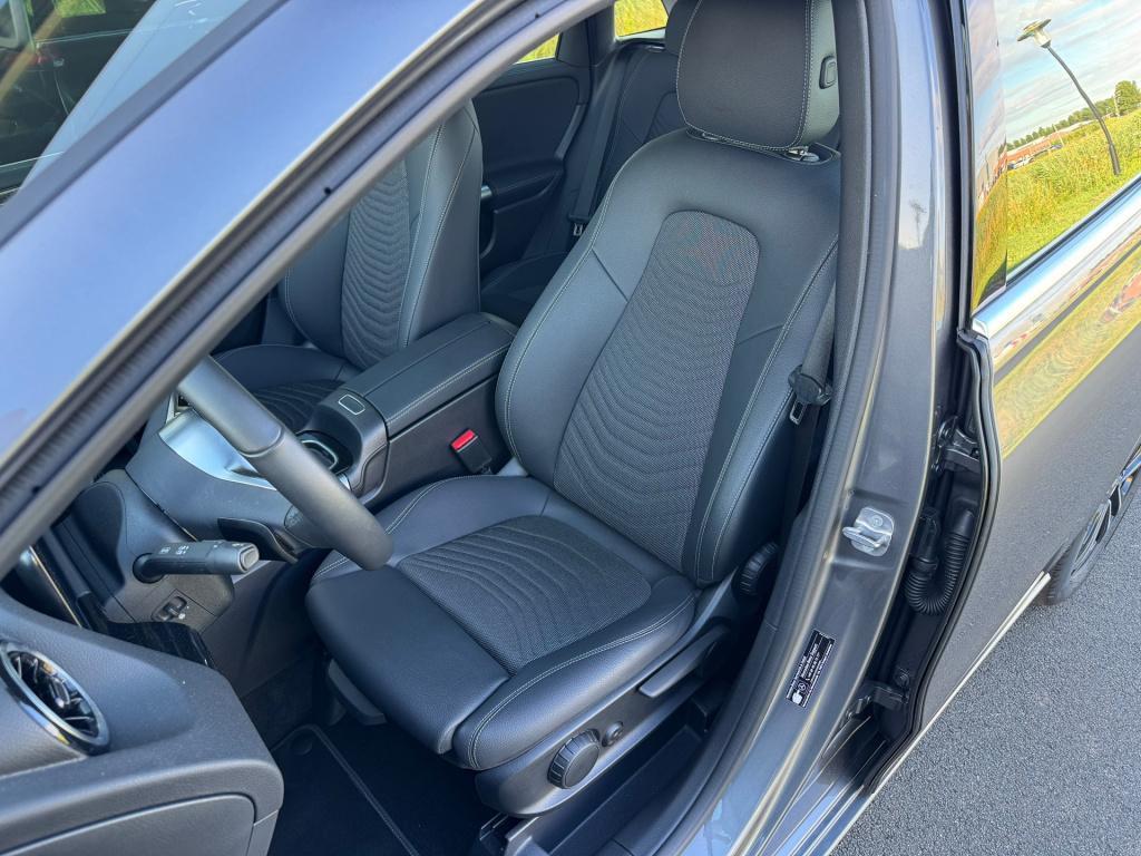 Mercedes-Benz B-Klasse 180 progressive line advanced automaat , winterpaket