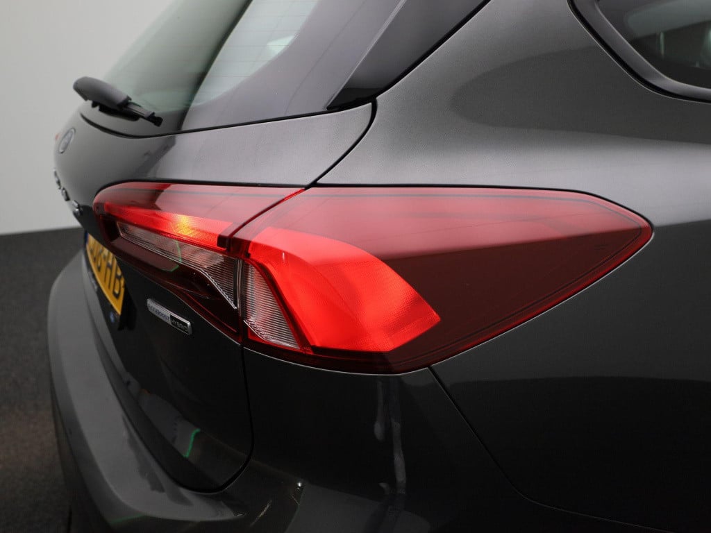 Ford Focus wagon 1.0 ecoboost hybrid connected | navigatie | cruise control