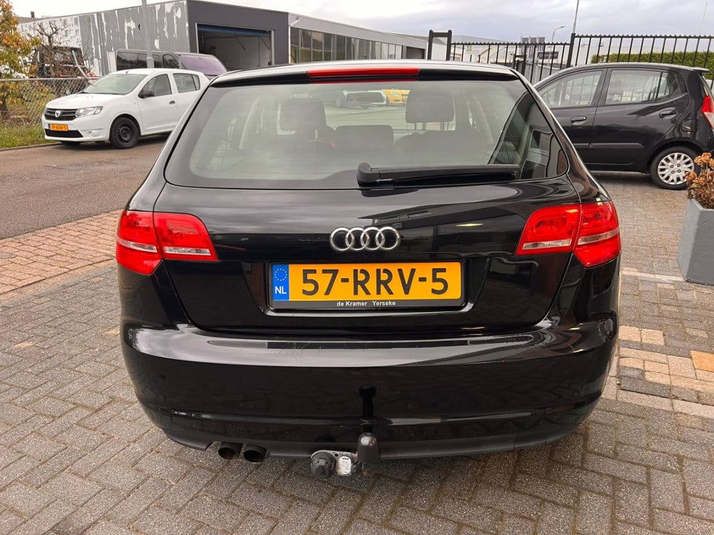 Audi A3 sportback 1.4 tfsi attraction pro line