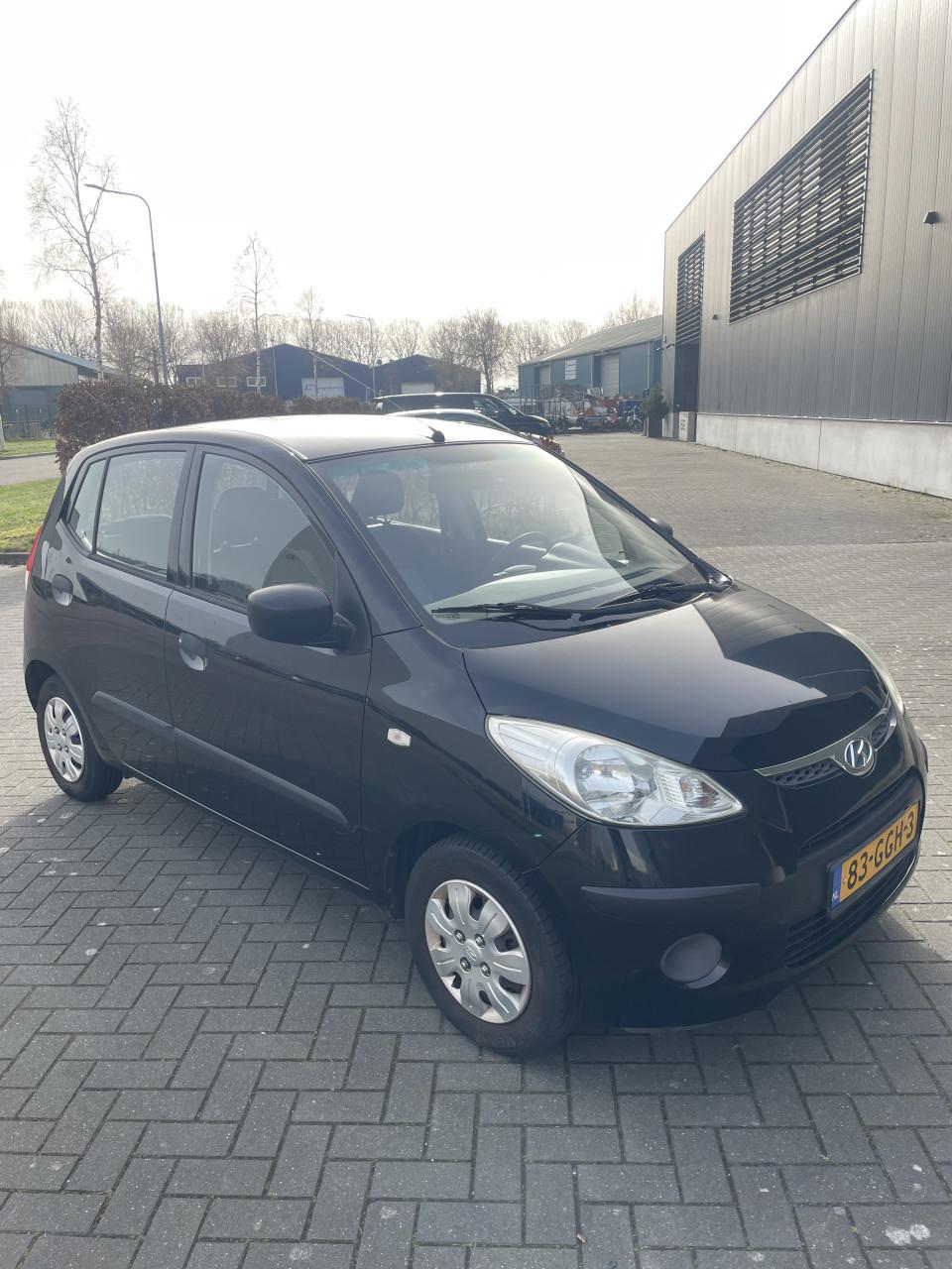 Hyundai i10 1.1 I 5DR 2008 Zwart | 69.646 KM NAP | NIEUWE APK!