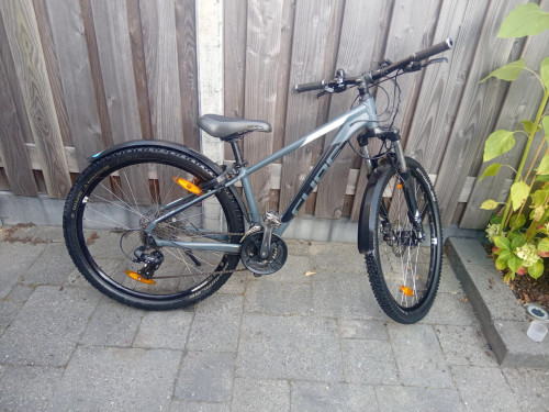 Cube 27,5 inch kinderfiets