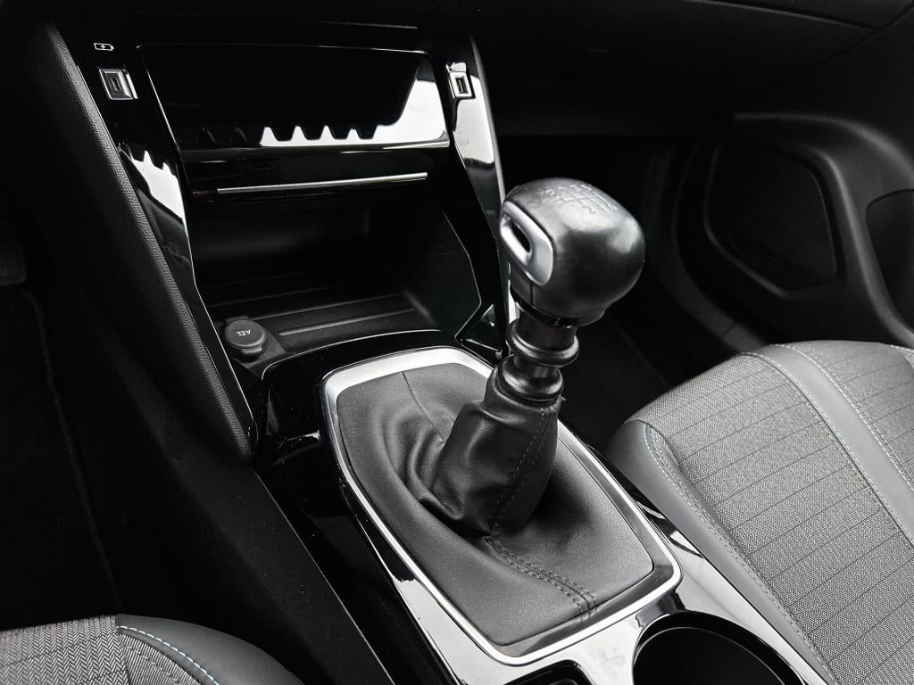 Peugeot 2008 100 pk allure | rijklaar | stoelverwarming | navigatie | camer