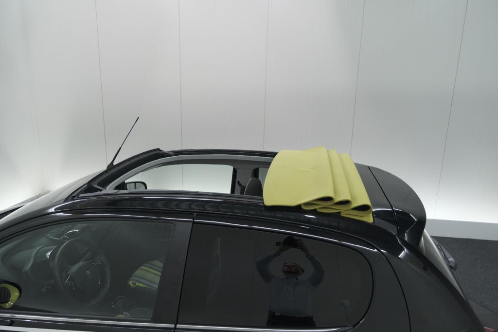 Peugeot 108 1.0 e-vti collection top! | elektrisch vouwdak | apple carplay 