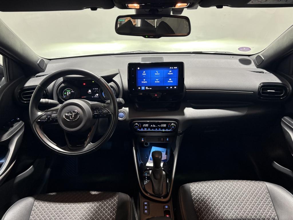 Toyota Yaris 1.5 hyb. executive