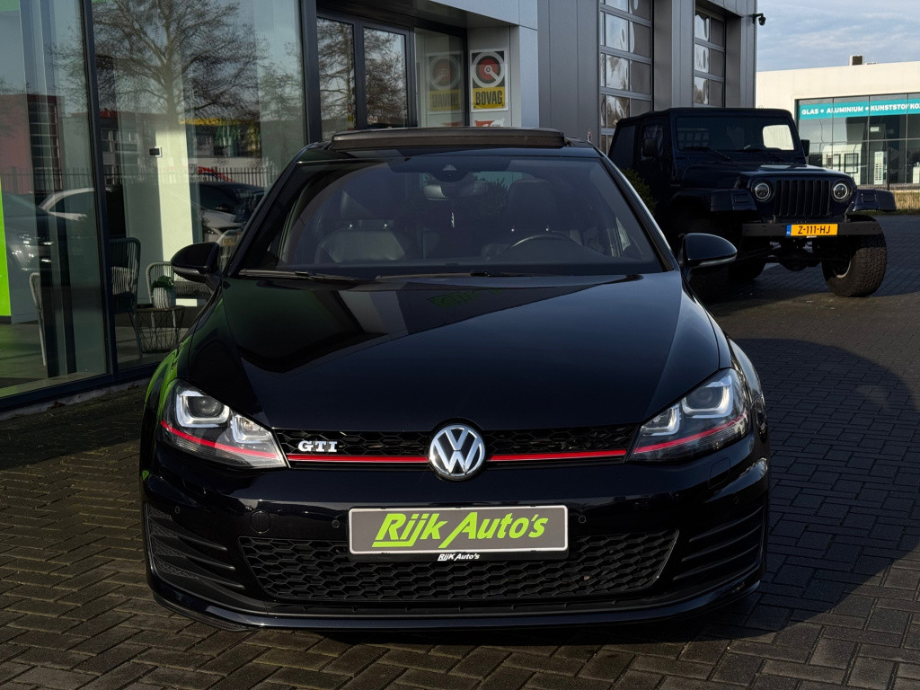 Volkswagen Golf 2.0 tsi gti * panoramadak * leer * navigatie * camera