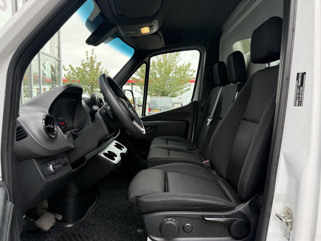 Mercedes-Benz Sprinter 315 1.9 cdi bakwagen | laadklep | navi | carplay | c