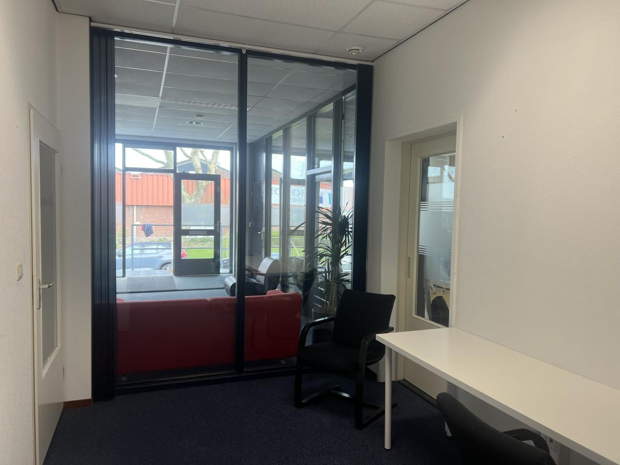 13m2 bedrijfsruimte in Goes