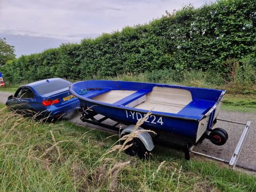 Elan 401 visboot tourboot inclusief trailer € 575,-