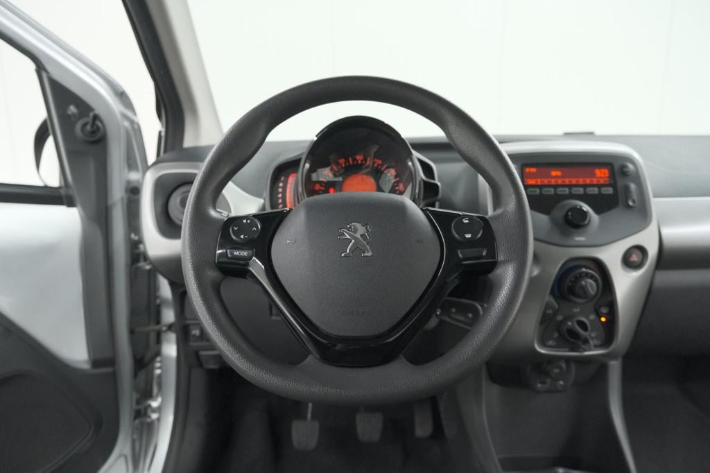 Peugeot 108 1.0 e-vti première | bluetooth radio | airco | 5 deurs