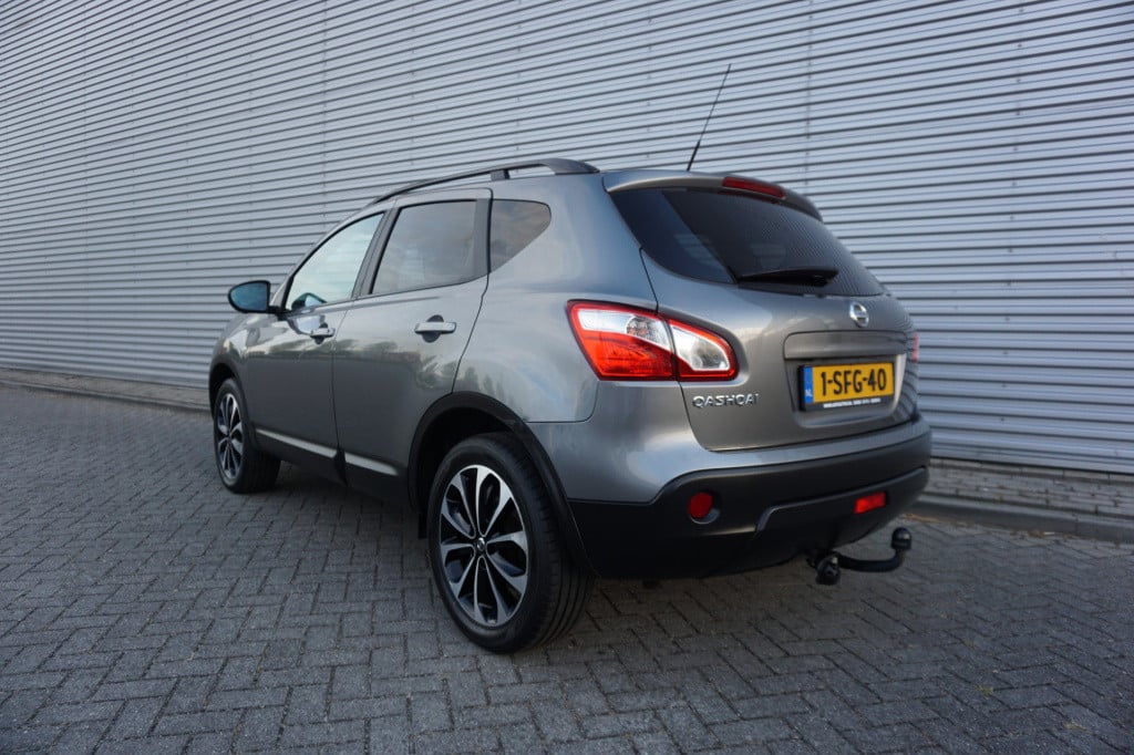 Nissan Qashqai 1.6 360 airco / navi / camera / cruise / elektr. ramen / lm 