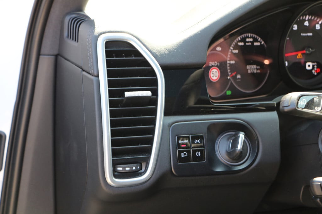 Porsche Cayenne coupé 3.0 | sport design | sport chrono |