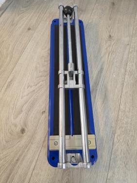Tegelsnijder -Nieuw 42cm