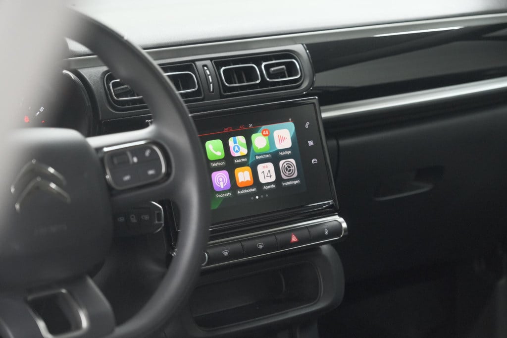 Citroen C3 puretech 110 eat6 max | parkeersensoren | apple carplay | 16 inc