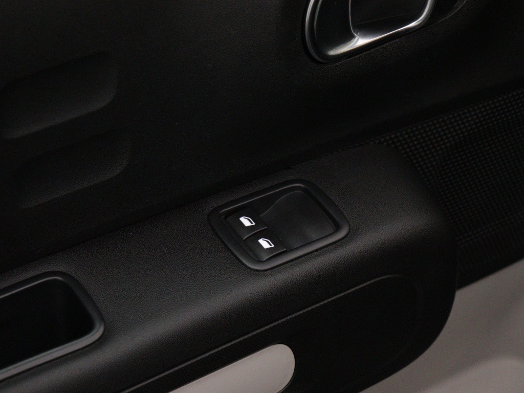 Citroen C3 82 pk feel | rijklaar | parkeersensoren achter | apple carplay /