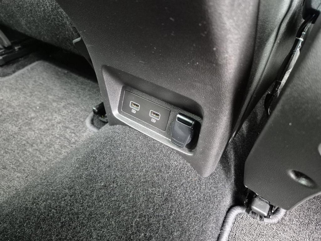 Renault Kadjar 1.3 tce 140 edc automaat techno all season banden, led, blin