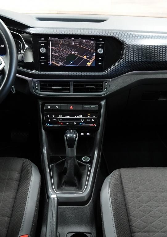 Volkswagen T-cross 1.0 tsi | carplay | acc | stoelverw. | pdc |