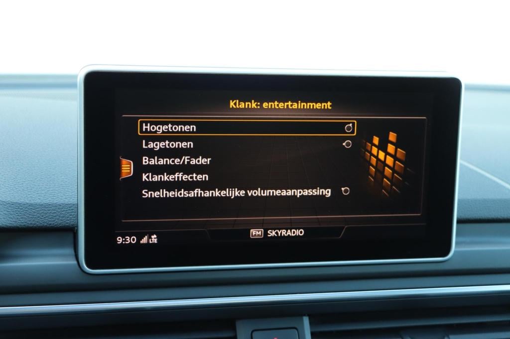 Audi A4 avant 40 tfsi sport s line 190pk s tronic trekhaak | pano | navi