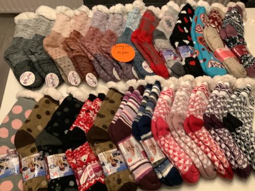 Partij leuke fluffy sokken. ( partij 236)