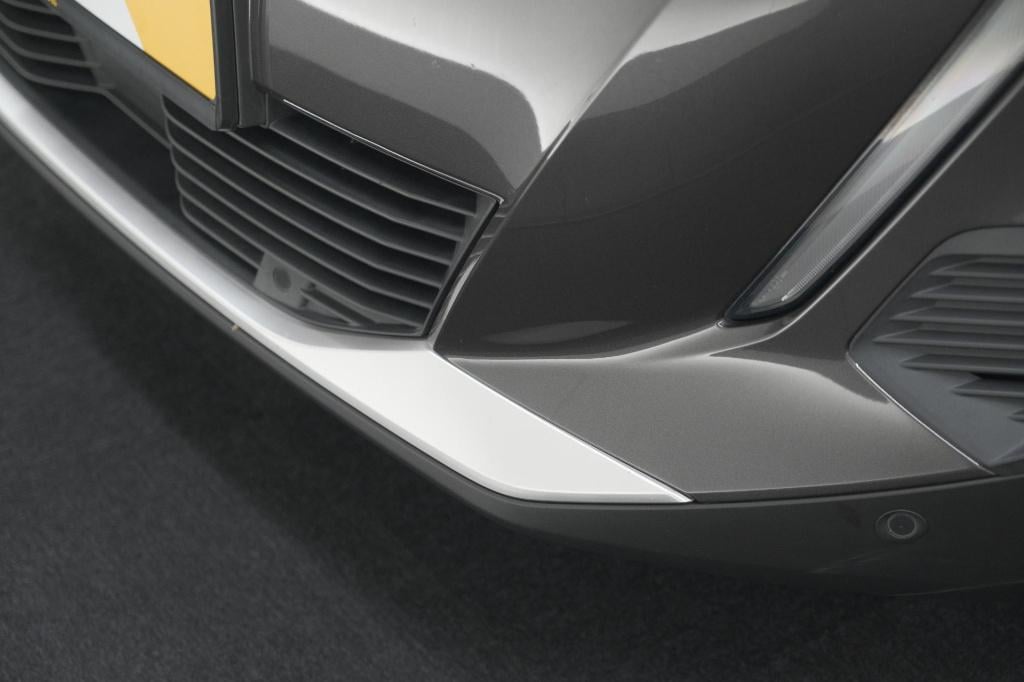 Peugeot 2008 puretech 130 allure | camera | stoelverwarming | apple carplay