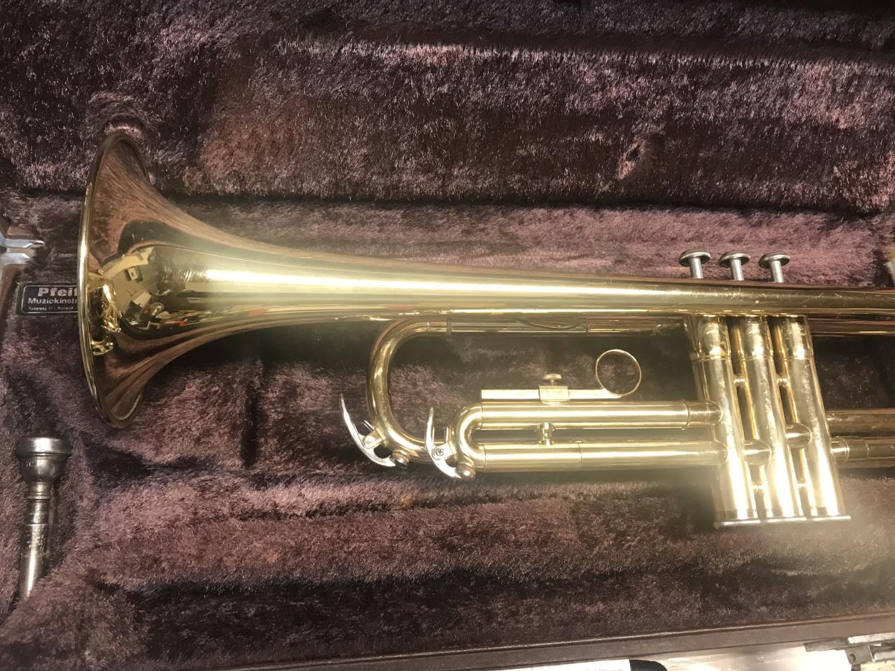 YAMAHA YTR 2320 Trompet