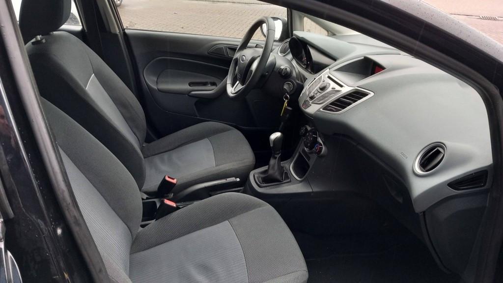 Ford FIESTA 1.25 Trend 5deurs bj:2011 airco 103.000km!!! lm-velgen