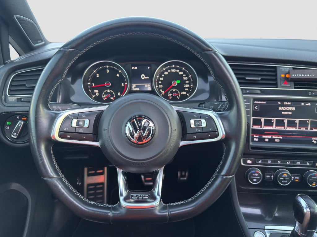 Volkswagen Golf 2.0 tdi gtd pano dsg leder dynaudo camera