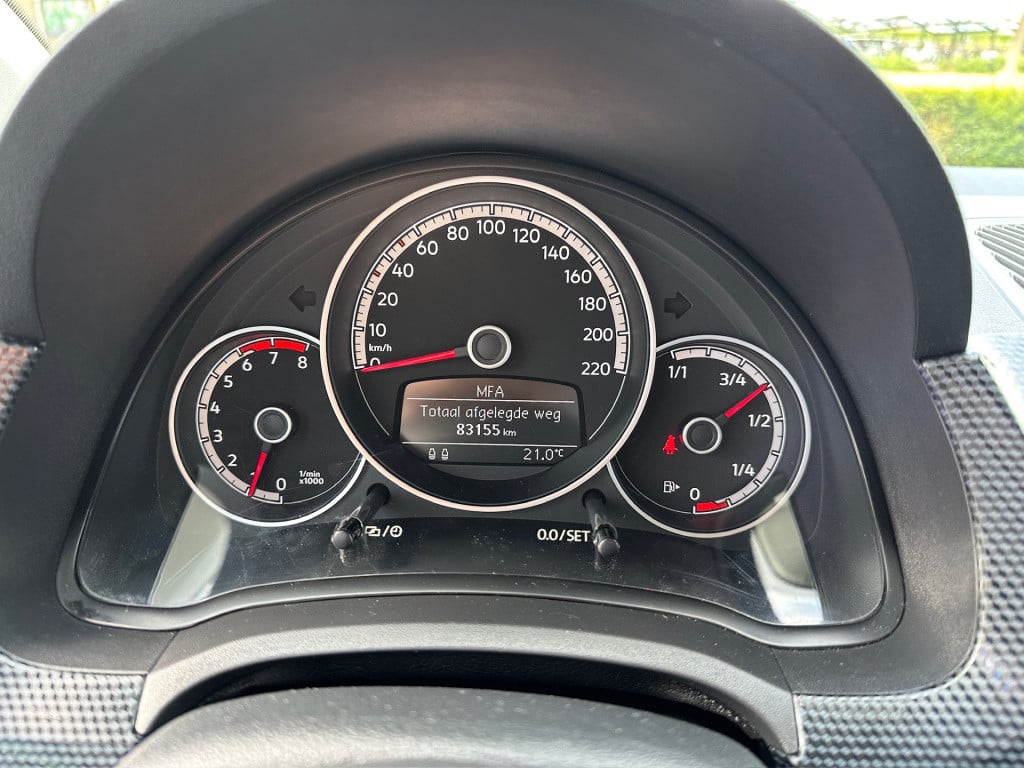 Volkswagen UP! 1.0 bmt move up! 5-deurs | airco | bluetooth |