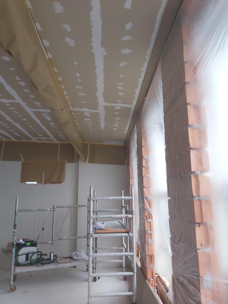 Schilderwerken binnen en buiten ,Wandafwerking ,renovlies spackspuitwerken