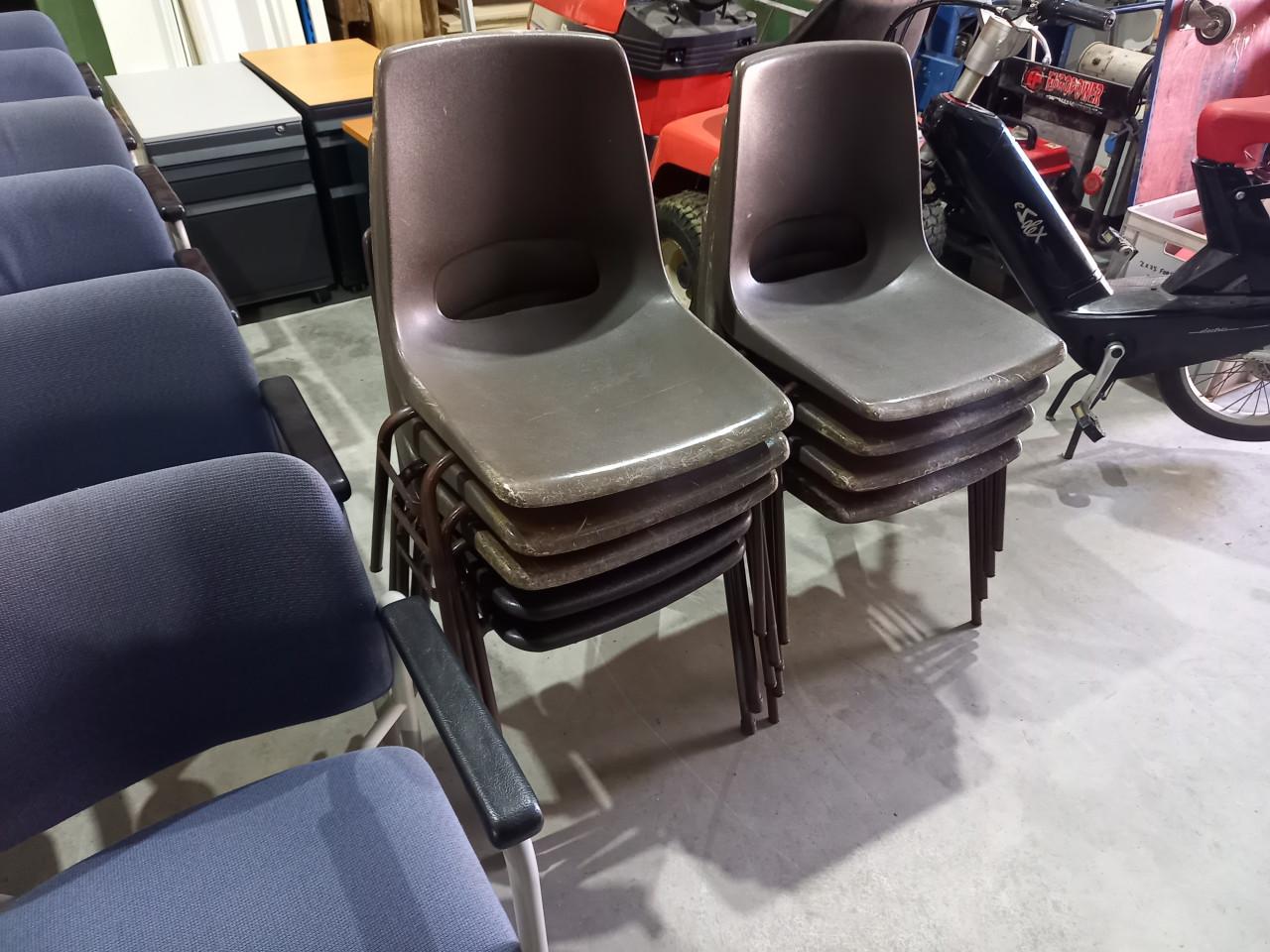 Stoelen kantinestoelen stapelstoelen